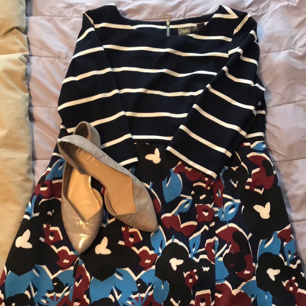 Perfect spring maternity dress